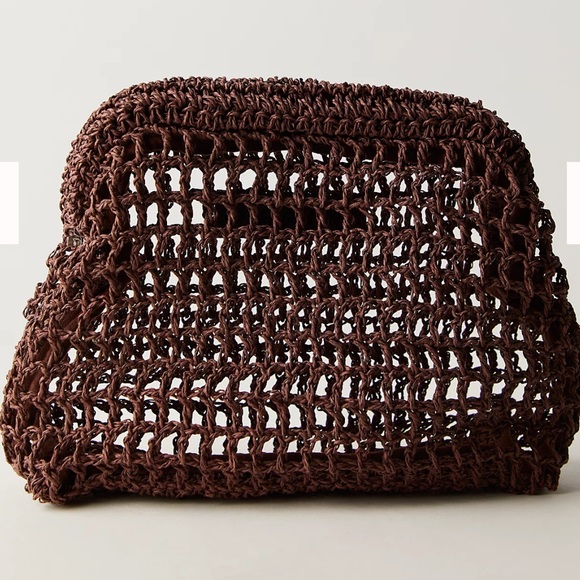 NWT Sand Bound Clutch in Chocolate